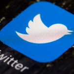 Read more about the article Twitter Fined in Privacy Settlement, as Musk Commits More Equity for Deal