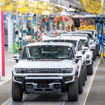 Read more about the article GM Quarterly Sales Fall Amid Shortage in Computer Chips and Other Parts