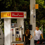 Read more about the article Gas Prices, a Big Inflation Factor, Are Coming Down Sharply