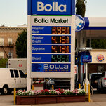 Read more about the article Gas Prices in the U.S. Fall Below $4 a Gallon