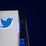Read more about the article Twitter Tells Employees They Might Get Only Half Their Annual Bonus