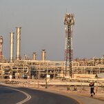 Read more about the article Saudi Aramco’s Profit Jumps 90 Percent on High Oil Prices