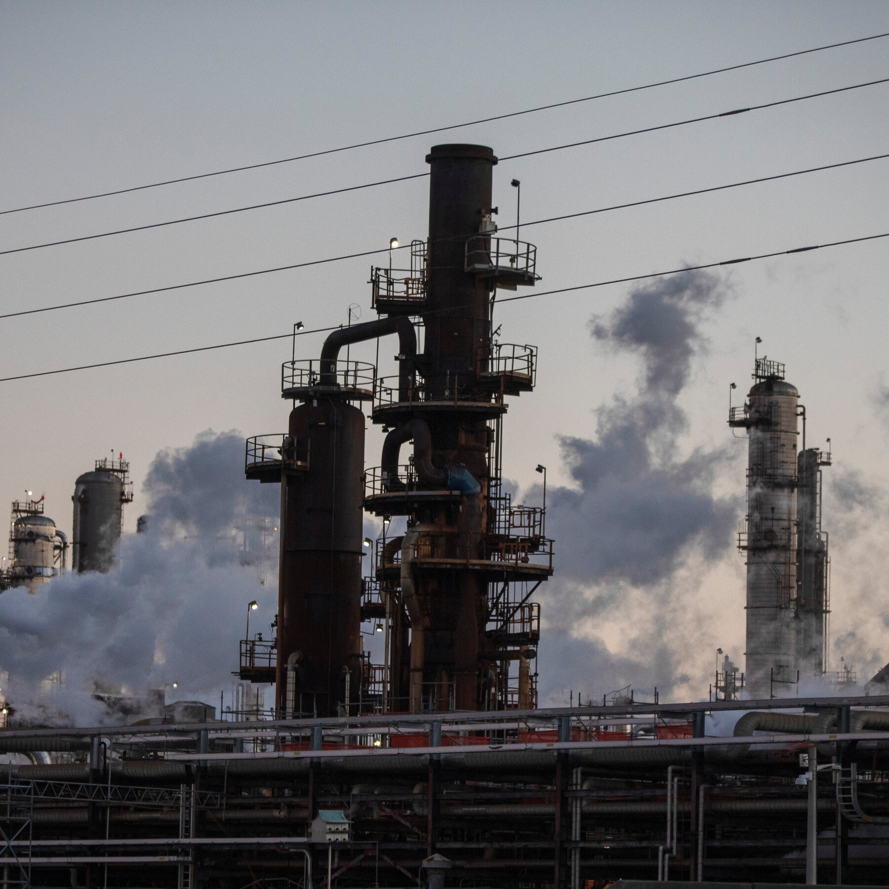 Read more about the article Chevron Points to Venezuela’s Promise as Big Oil Earnings Fall