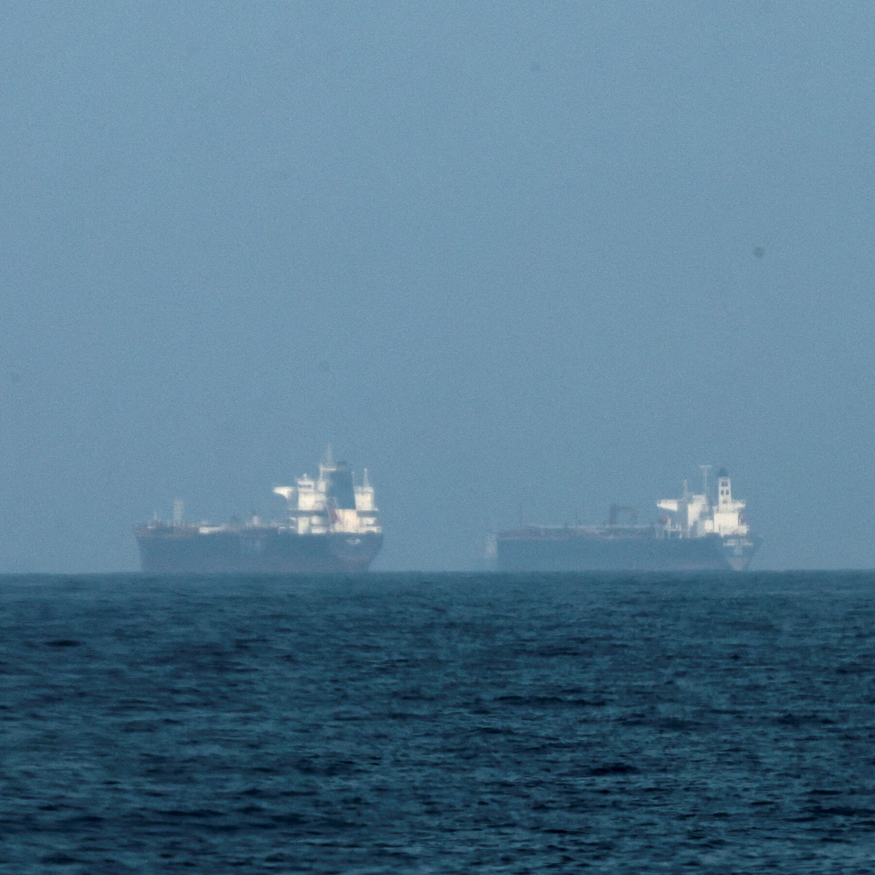You are currently viewing Iran’s Chokehold on Persian Gulf Waterway Strains Shipping