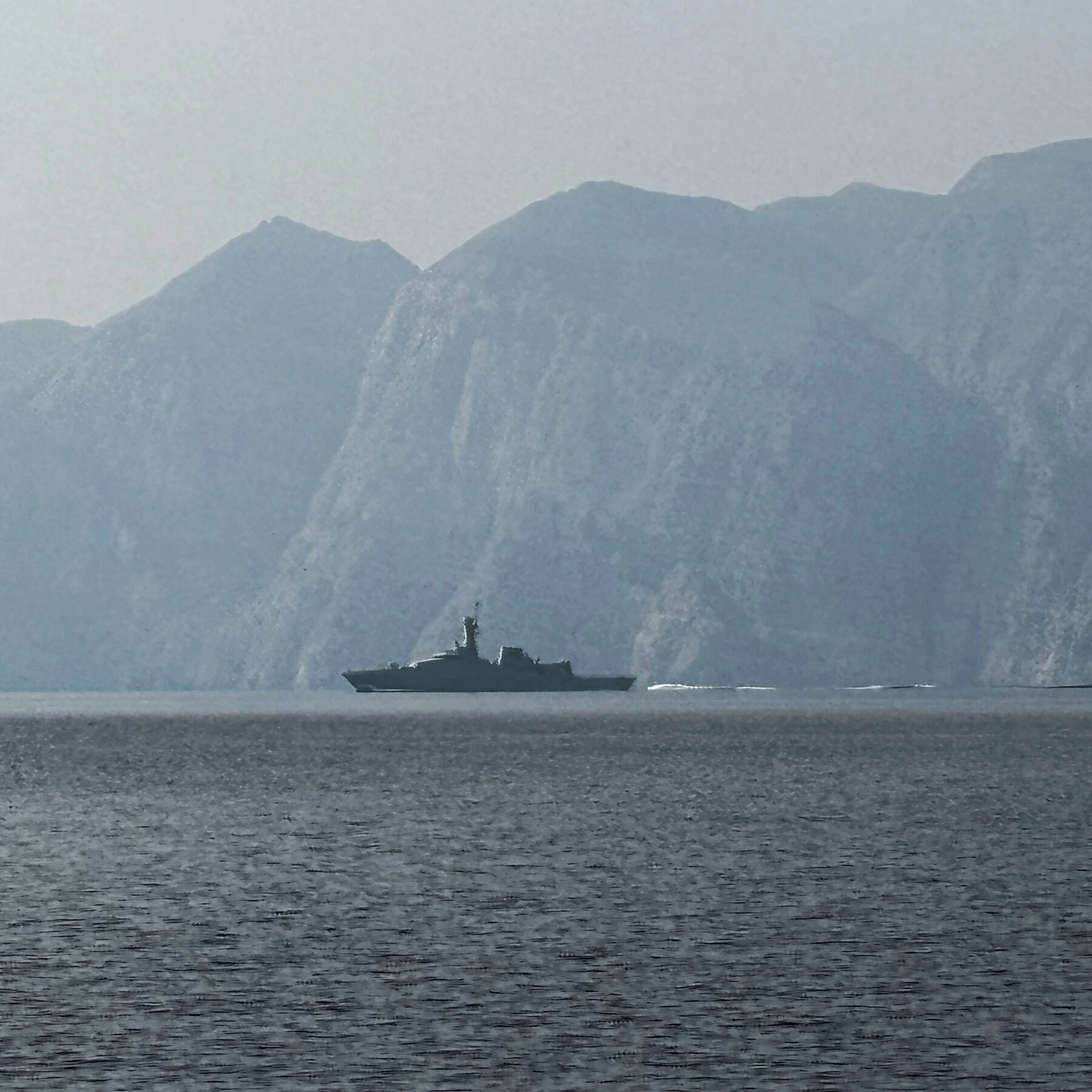 You are currently viewing The High Stakes of Keeping the Strait of Hormuz Open