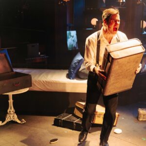 Read more about the article Fed Up With High Costs, American Theater Takes a Trip to London