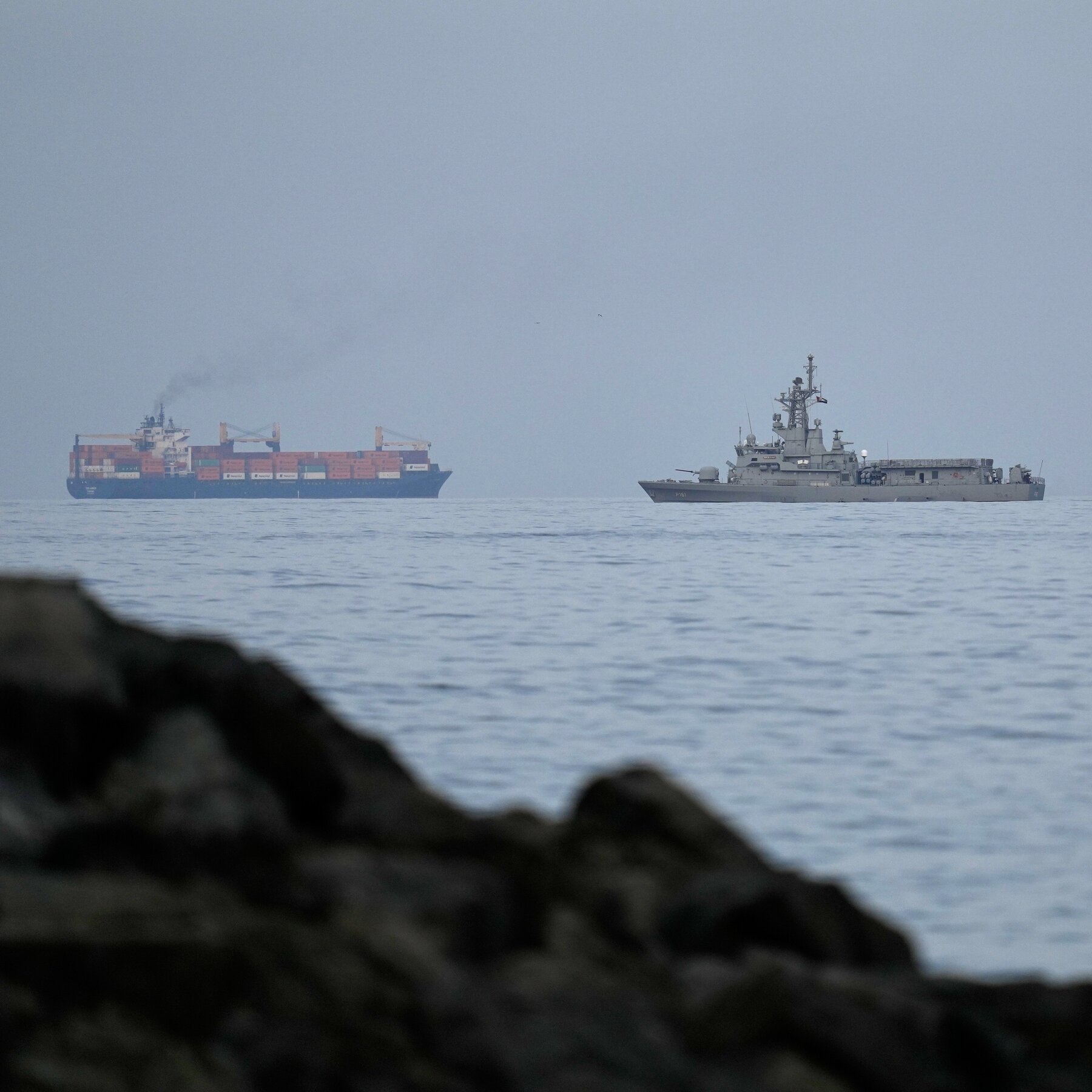 You are currently viewing Countries Scramble to Shore Up Global Oil Supplies as Ships Are Attacked