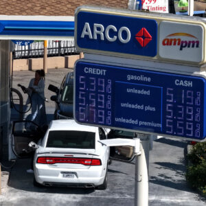 Read more about the article Oil Keeps Pushing Higher Despite Global Release of Reserves