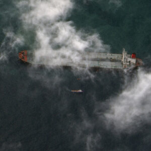 Read more about the article Trump’s Move to Seize Oil Tankers Costs the U.S. Tens of Millions of Dollars