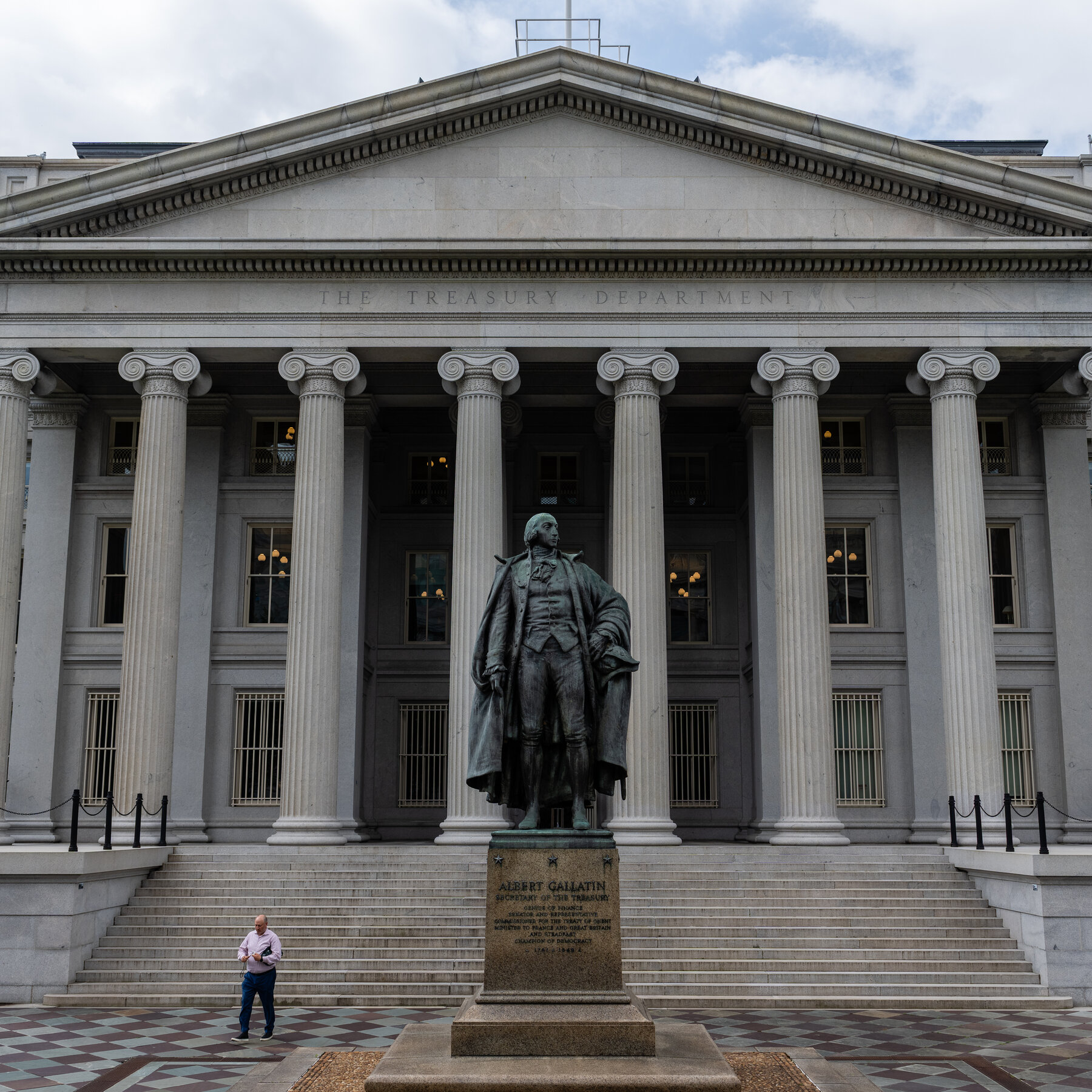 You are currently viewing TikTok Investors Set to Pay $10 Billion Fee to Trump Administration