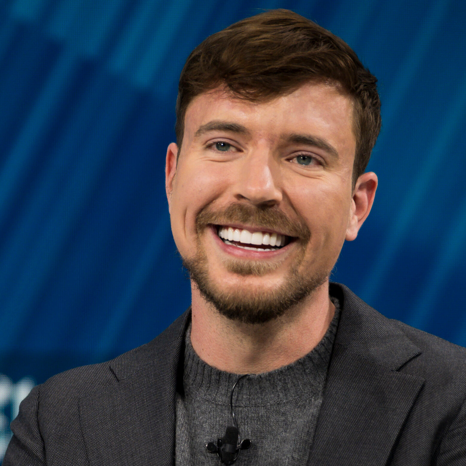 You are currently viewing Warren Requests Information From MrBeast About Crypto and Children