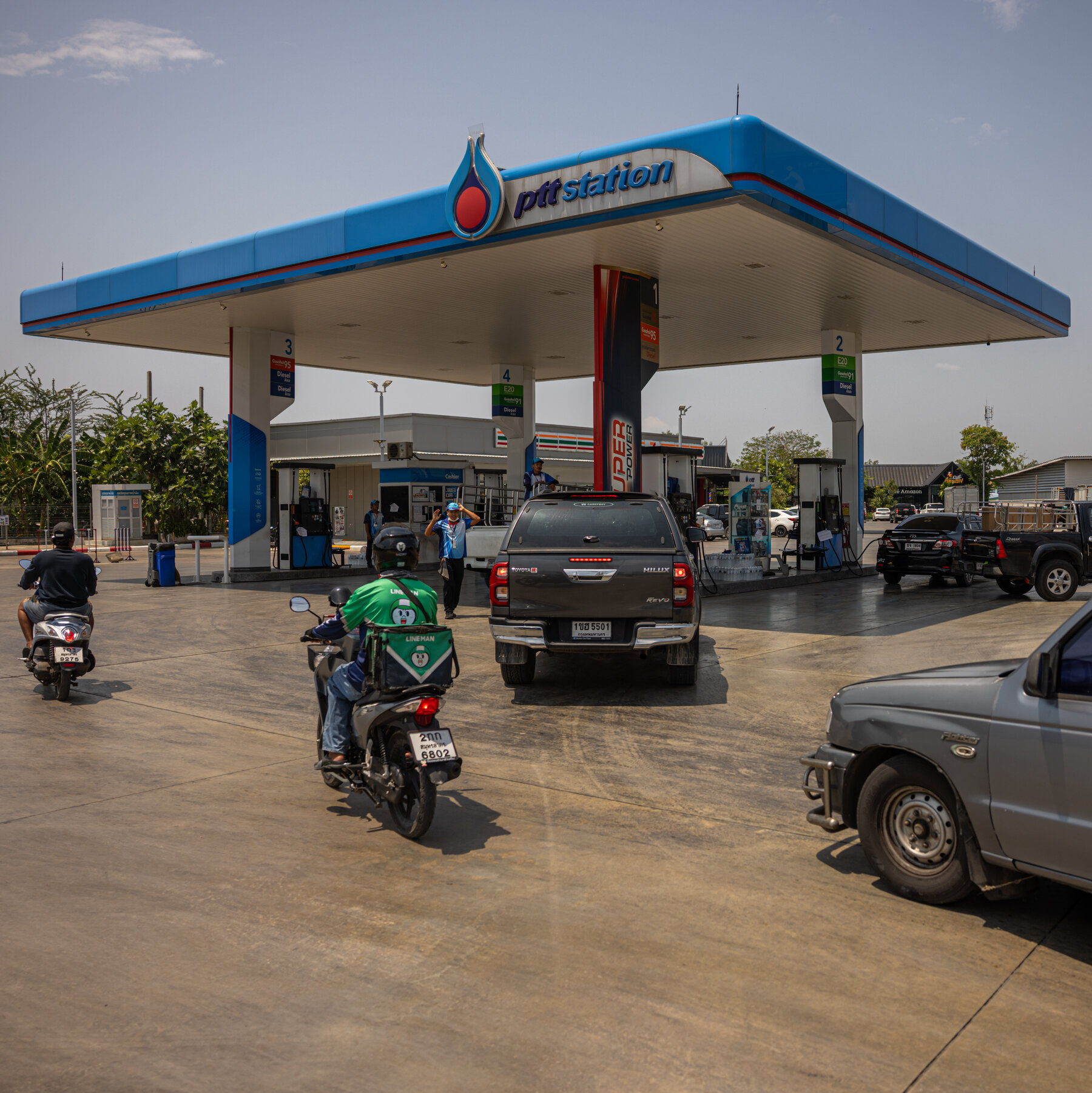 You are currently viewing Oil Prices Rise a Day After 10% Plunge