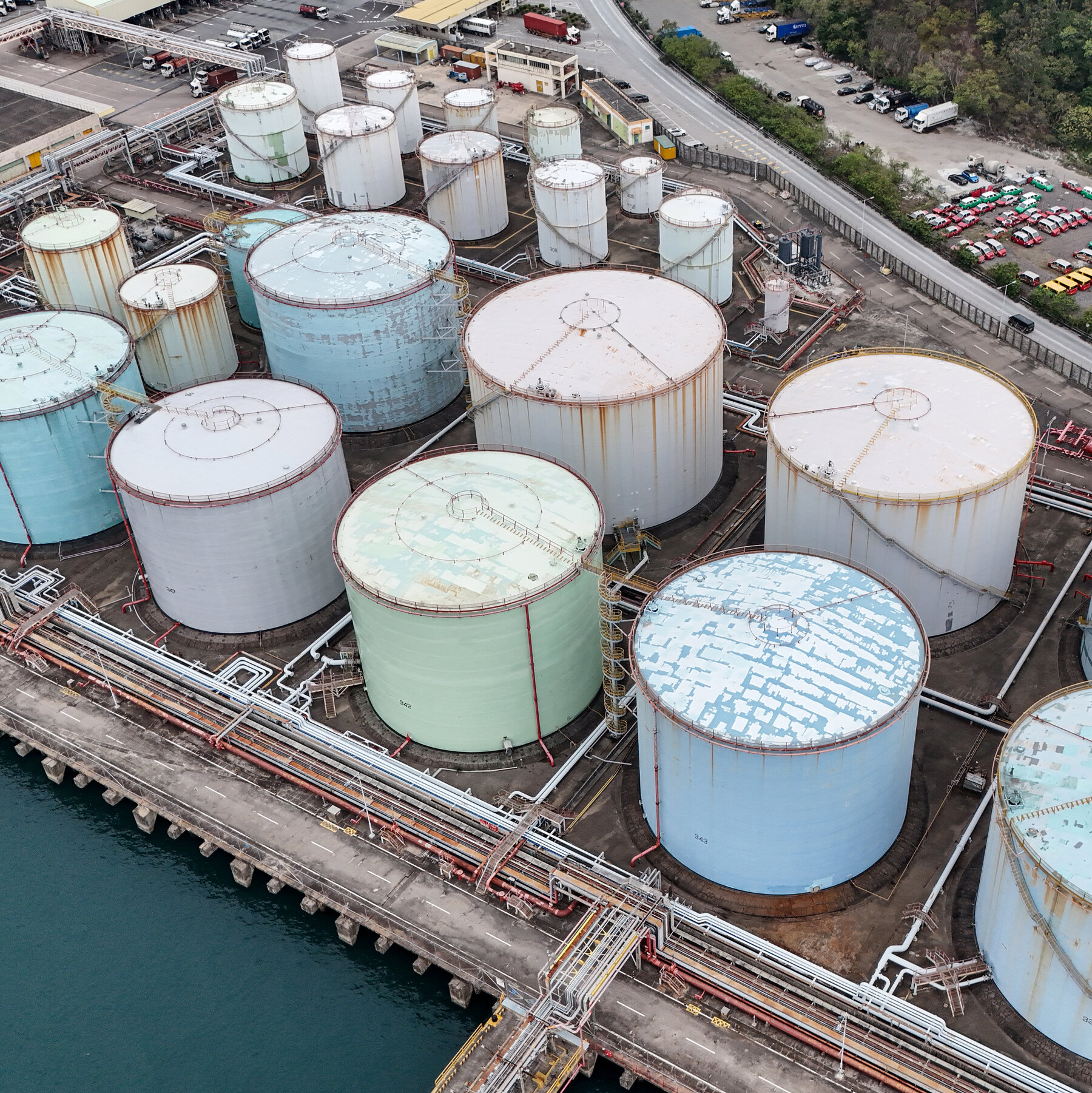 You are currently viewing Oil Prices Go Higher and Global Stocks Fall