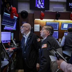 Read more about the article How the Iran War Is Costing the Economy Its Buffers