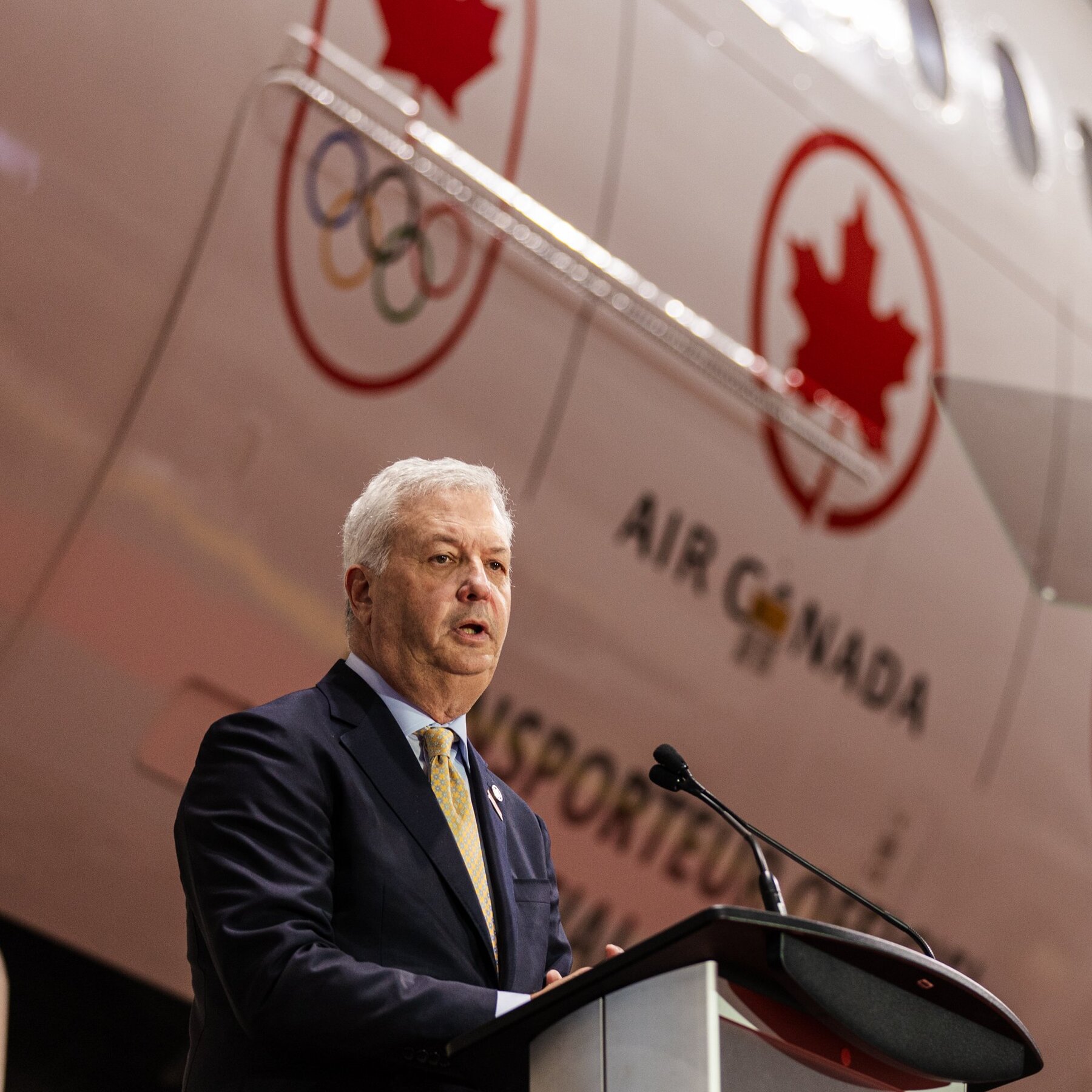 You are currently viewing Michael Rousseau, Air Canada’s CEO, to Step Down Amid Backlash Over Comments After Crash