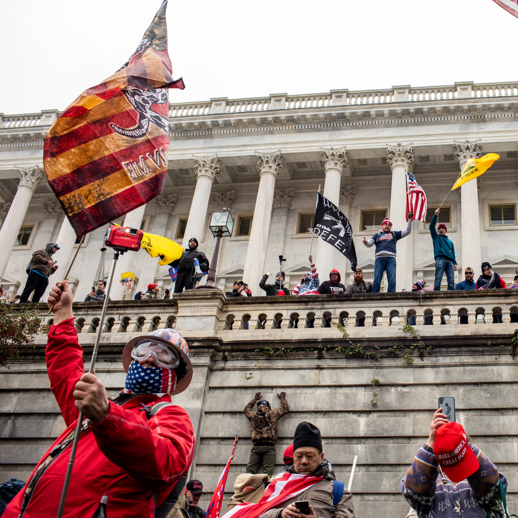 Read more about the article Employee Lawsuit Against Fox News Is Dismissed