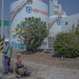 Read more about the article An Invisible Bottleneck: A Helium Shortage Threatens the Chip Industry