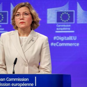 Read more about the article Snapchat Investigated in Europe Over Child Safety Policies