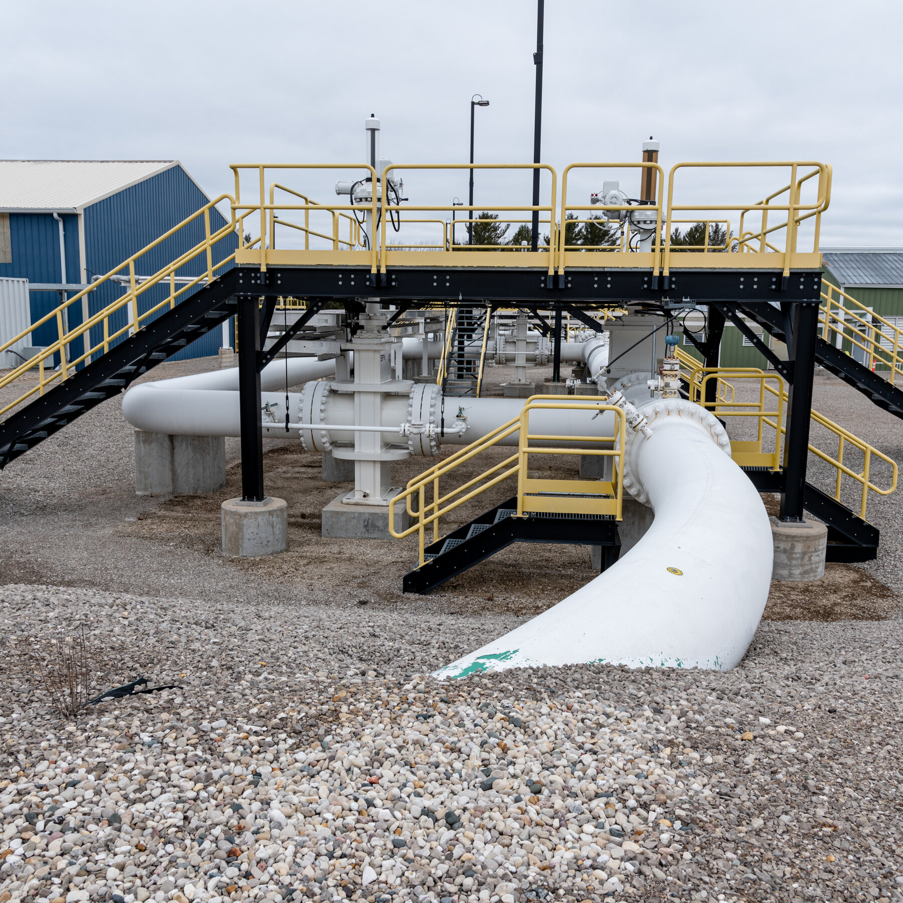 Read more about the article Supreme Court Rejects Oil Company Argument in Fight Over Great Lakes Pipeline