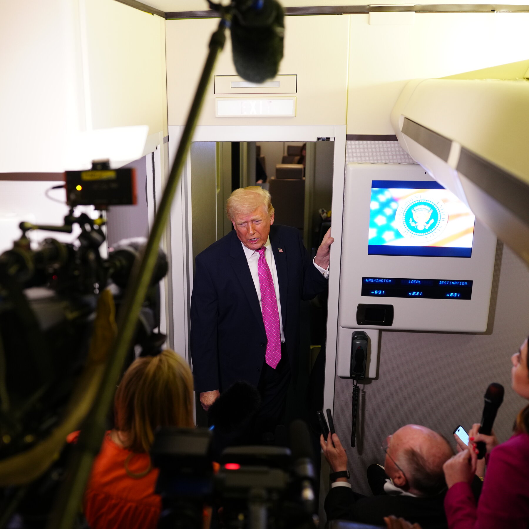 You are currently viewing Rival Nations Seize On Choke Points to Counter Trump