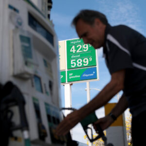 Read more about the article Oil Prices Jump as Trump’s Deadline for Deal Draws Near