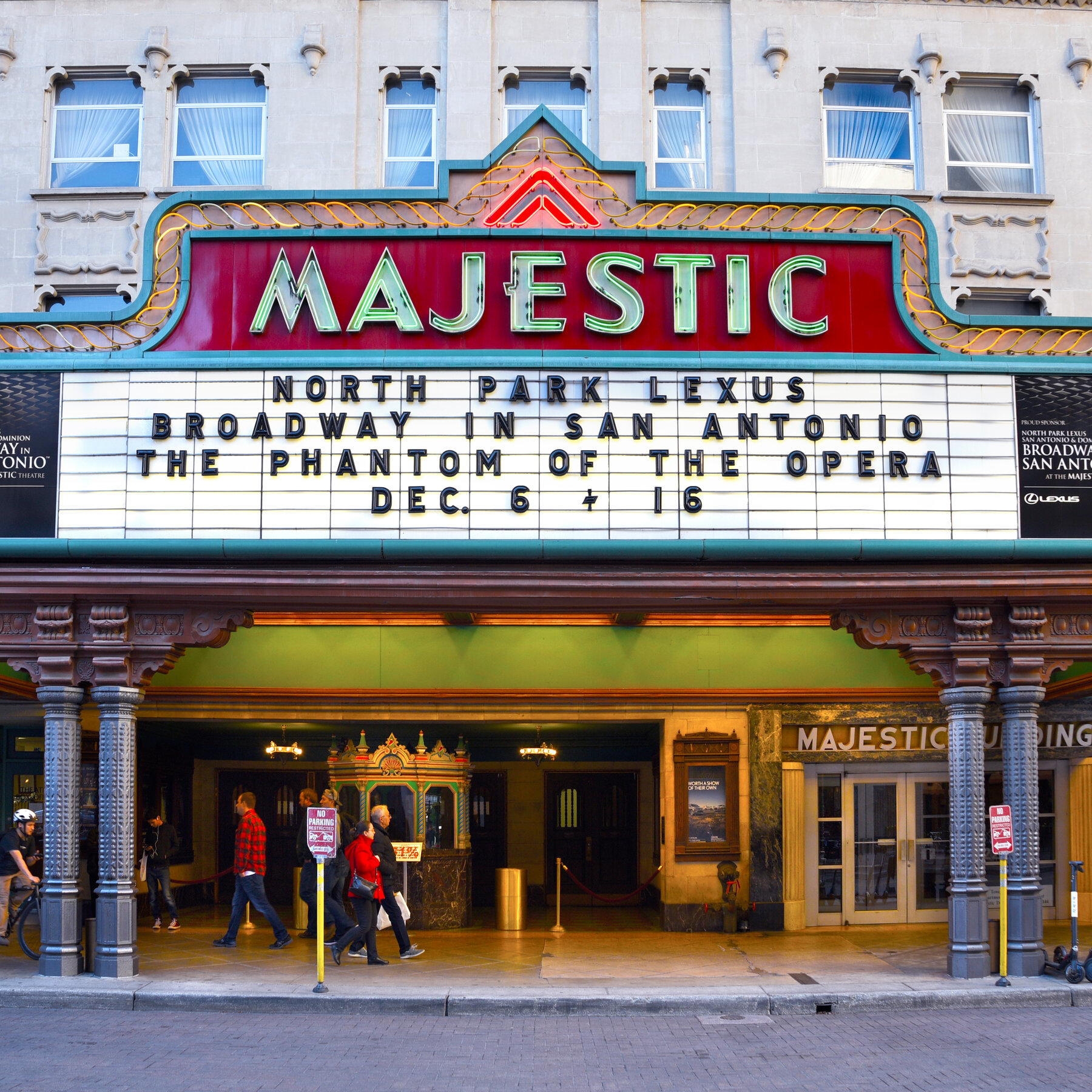 You are currently viewing Justice Dept. Resolves Broadway Touring Company Investigation