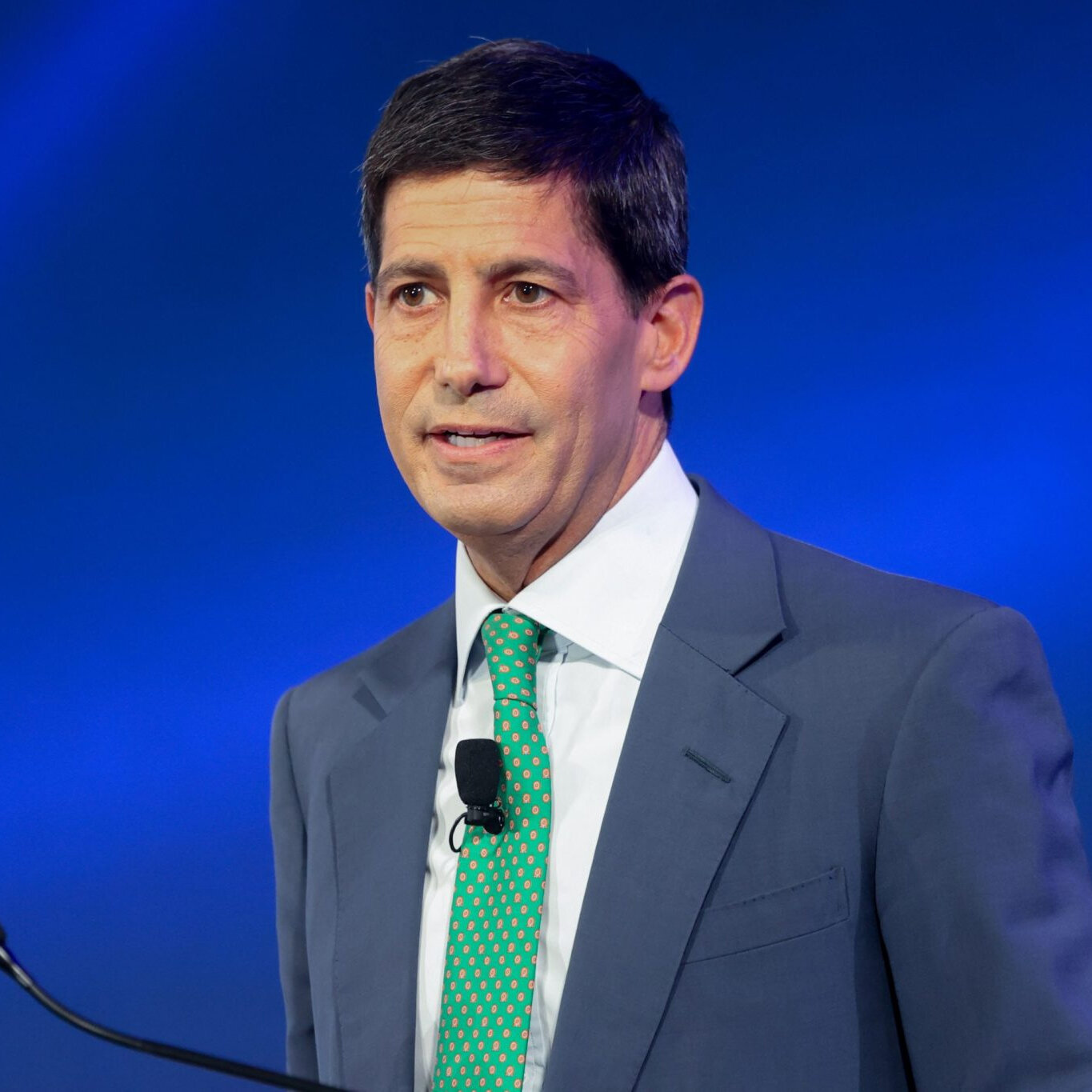 Read more about the article Democrats Make Final Push to Delay Confirmation Hearing of Trump’s Fed Pick