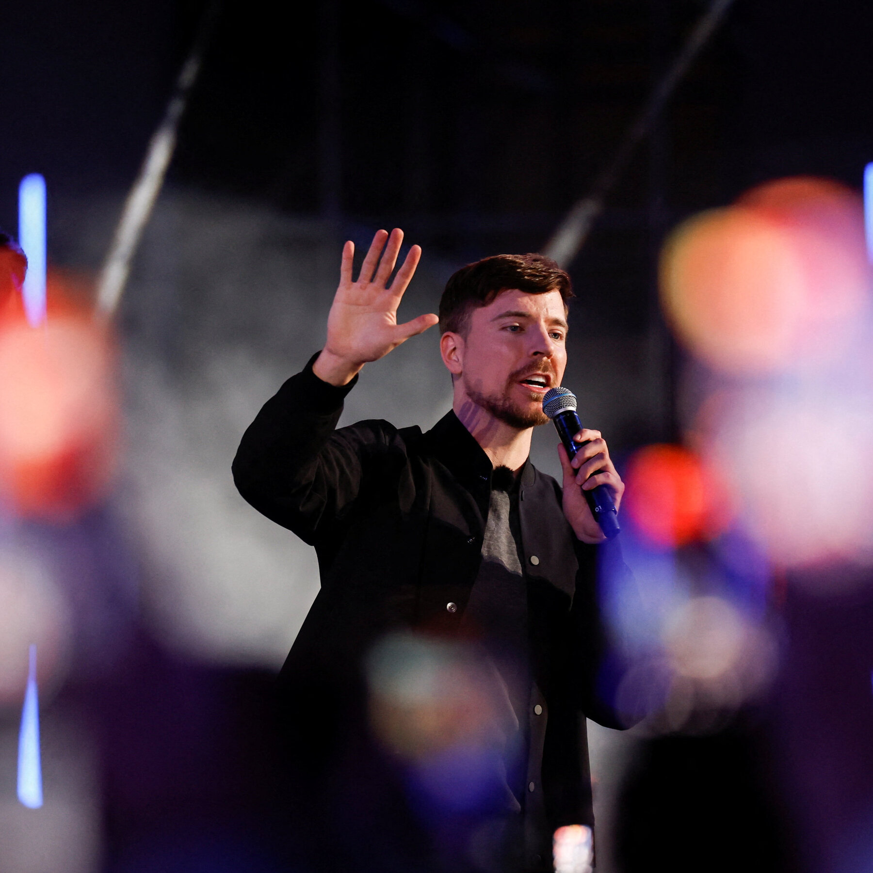 Read more about the article Former Employee Sues MrBeast’s Company Over Harassment Claims