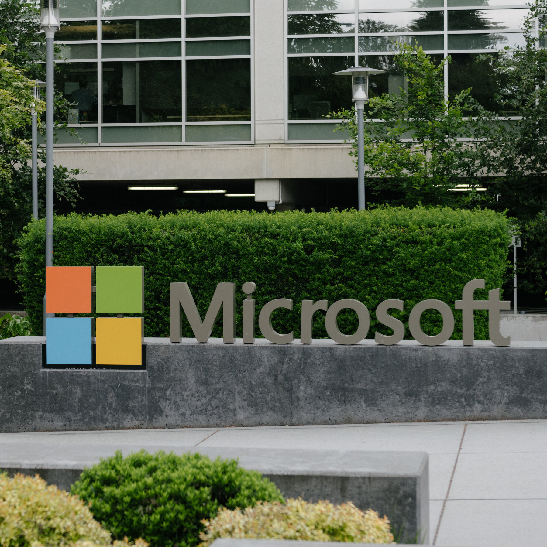 You are currently viewing Microsoft Targets About 7% of Its U.S. Workers With Buyout Offer