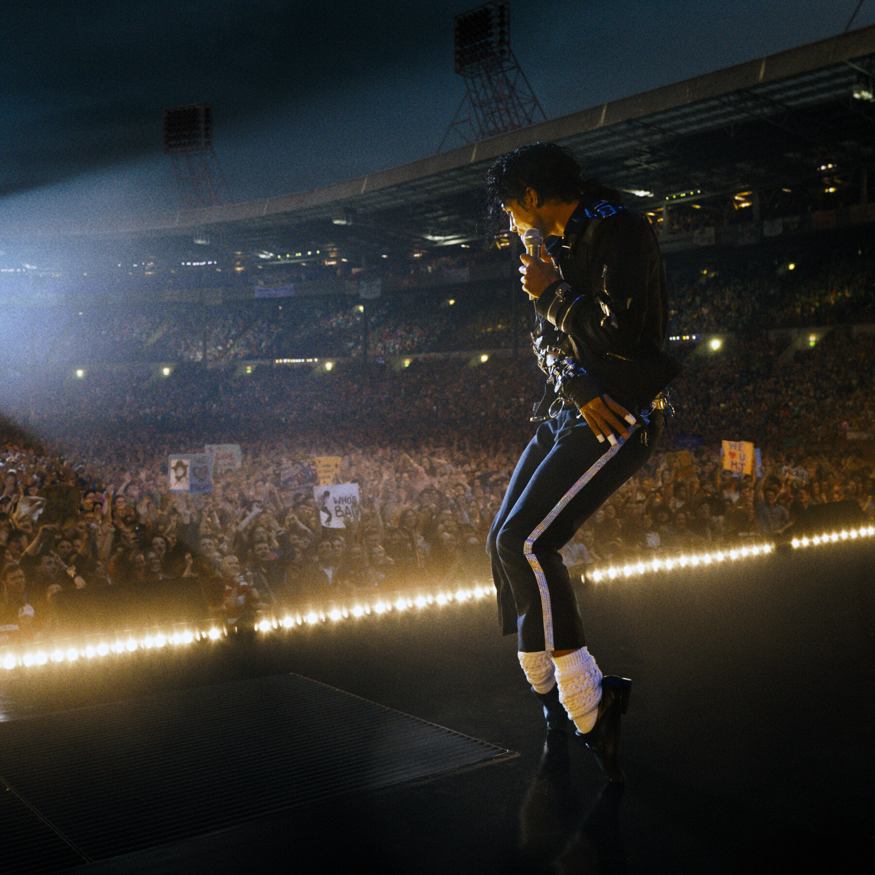 You are currently viewing ‘Michael’ is Expected to Collect $200 Million in First Weekend, Shaking Off Bad Reviews