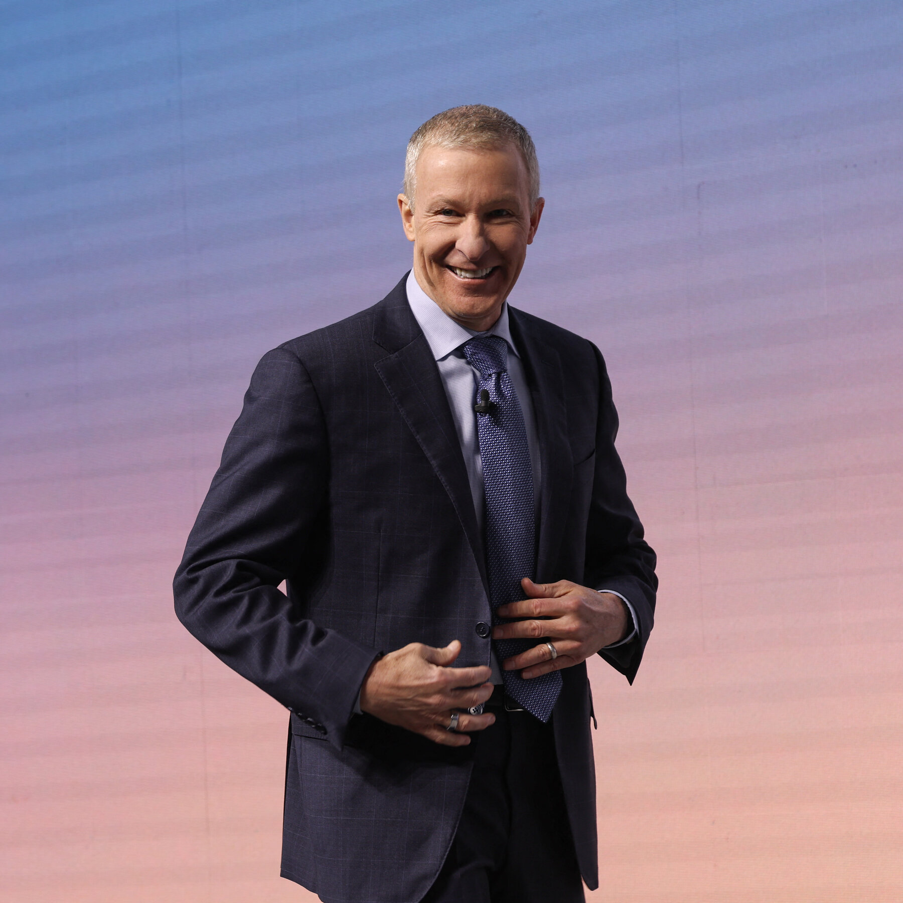 You are currently viewing United Airlines CEO, Rebuffed by American, Says He’s Skeptical of Other Deals