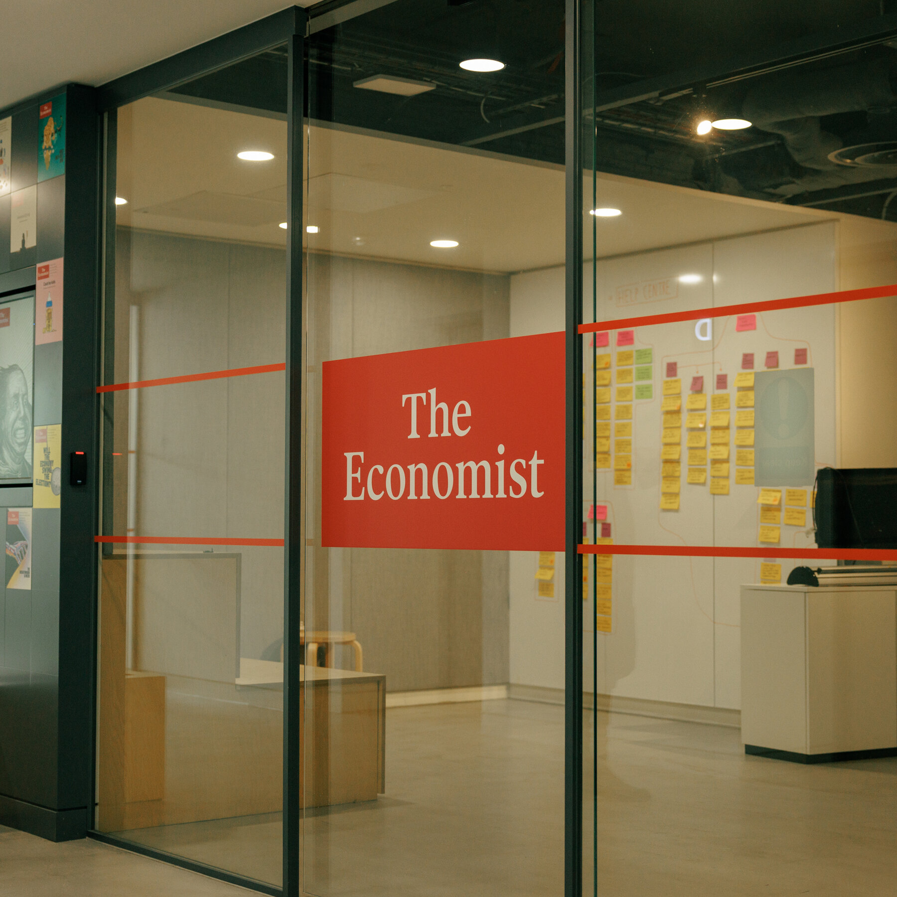 Read more about the article The Economist Is Putting Names (and Faces) to Its Magazine