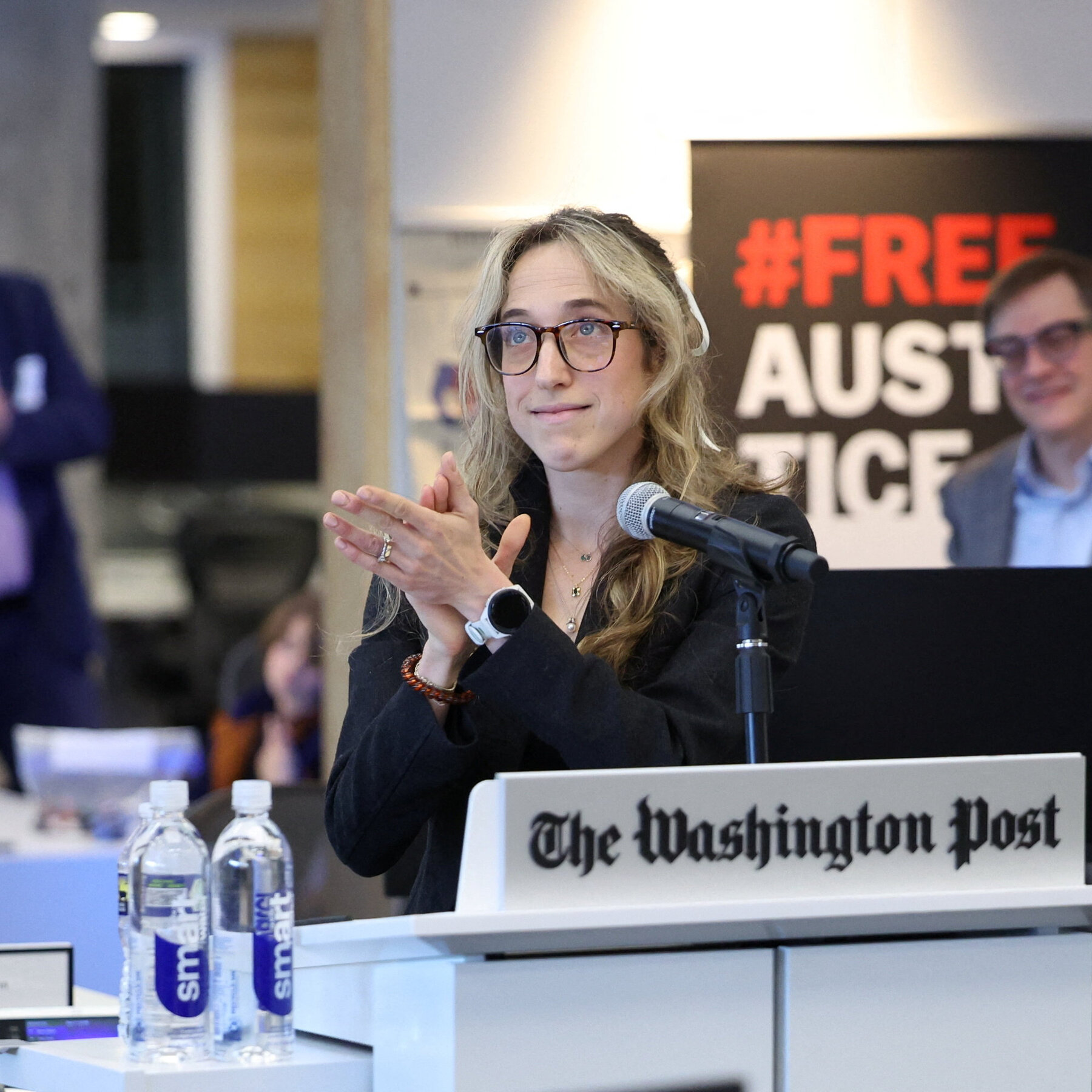You are currently viewing Washington Post Reporter Was an FBI Target, and Is Now a Pulitzer Prize Winner