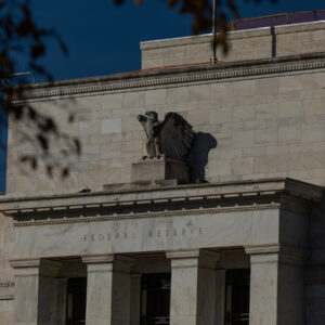 Read more about the article The World’s Central Banks Are Wrestling With a Gigantic Problem