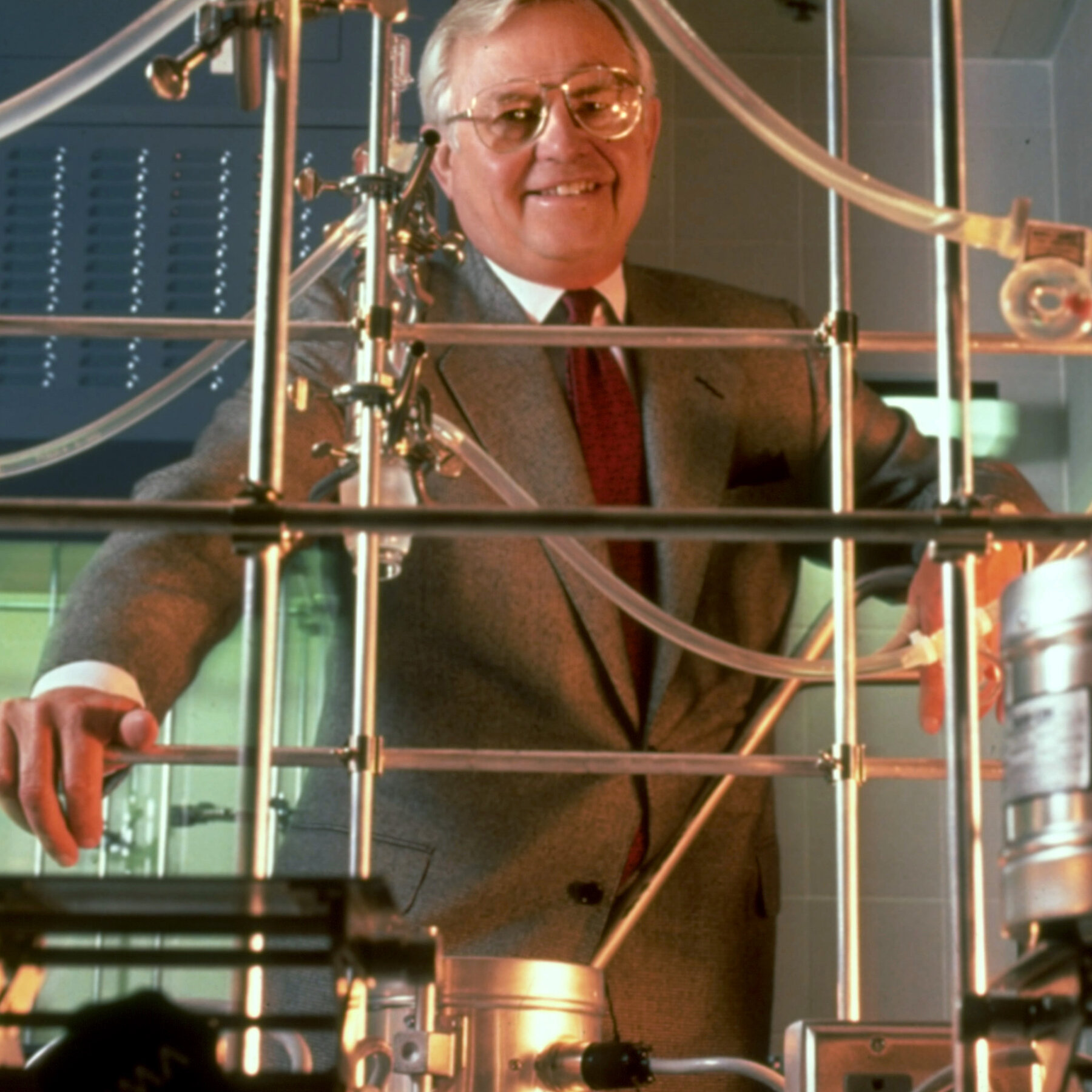 You are currently viewing Dean Buntrock, Maestro of Waste Management, Dies at 94