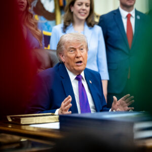 Read more about the article Justice Dept. Officials Consider Settling Trump Suit Against I.R.S.
