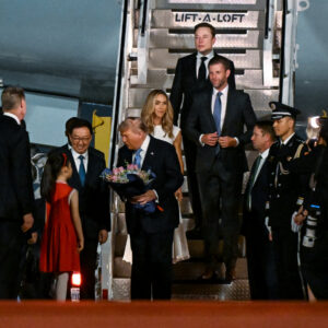 Read more about the article Eric Trump, Who Runs the Family Business, Hops Along on the Plane to China