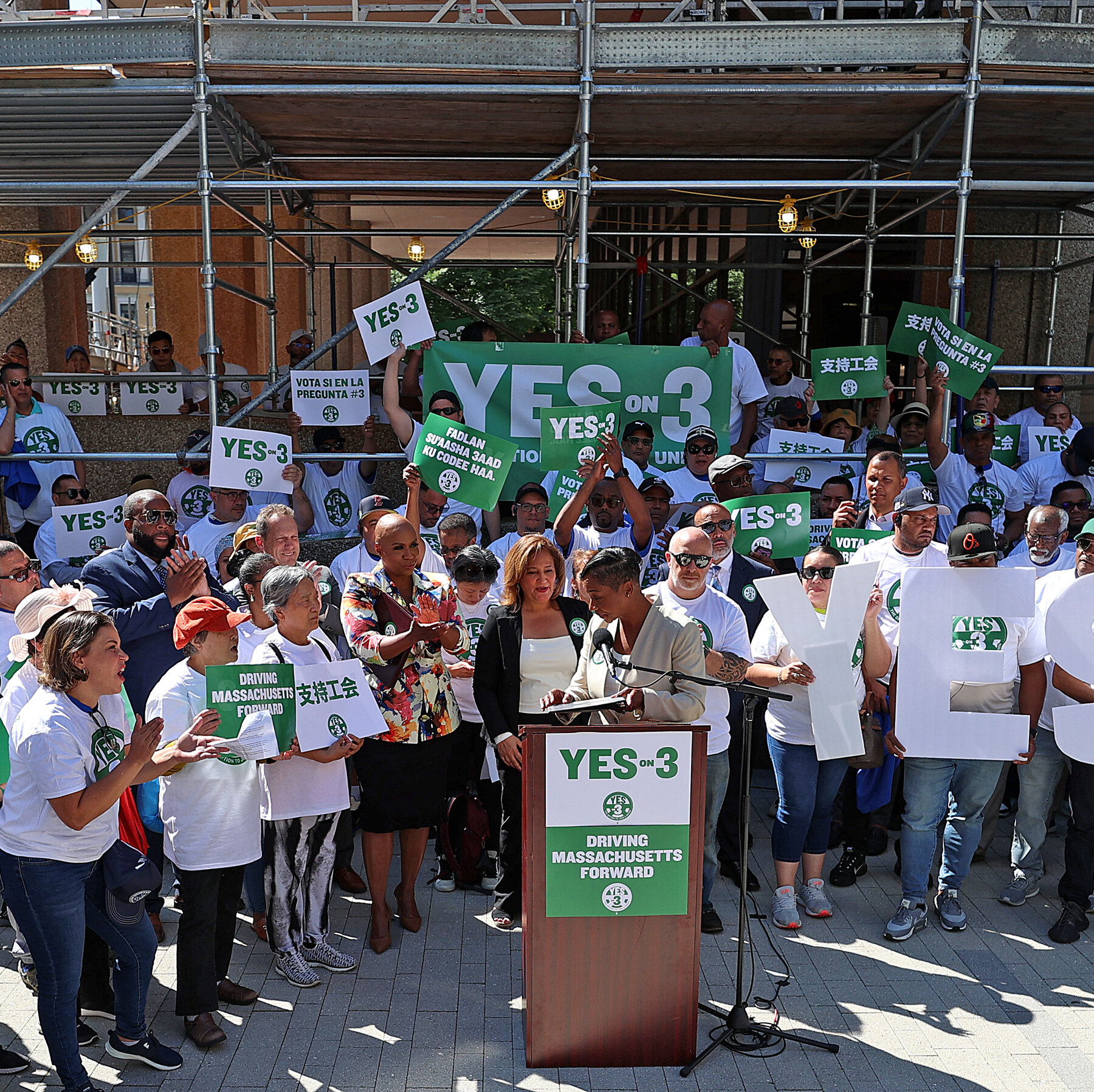 You are currently viewing Ride-Share Drivers in Massachusetts Formally Unionize