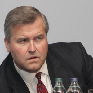 Read more about the article Fired BP Chair Manifold Rejects ‘Lies’ About His Ouster