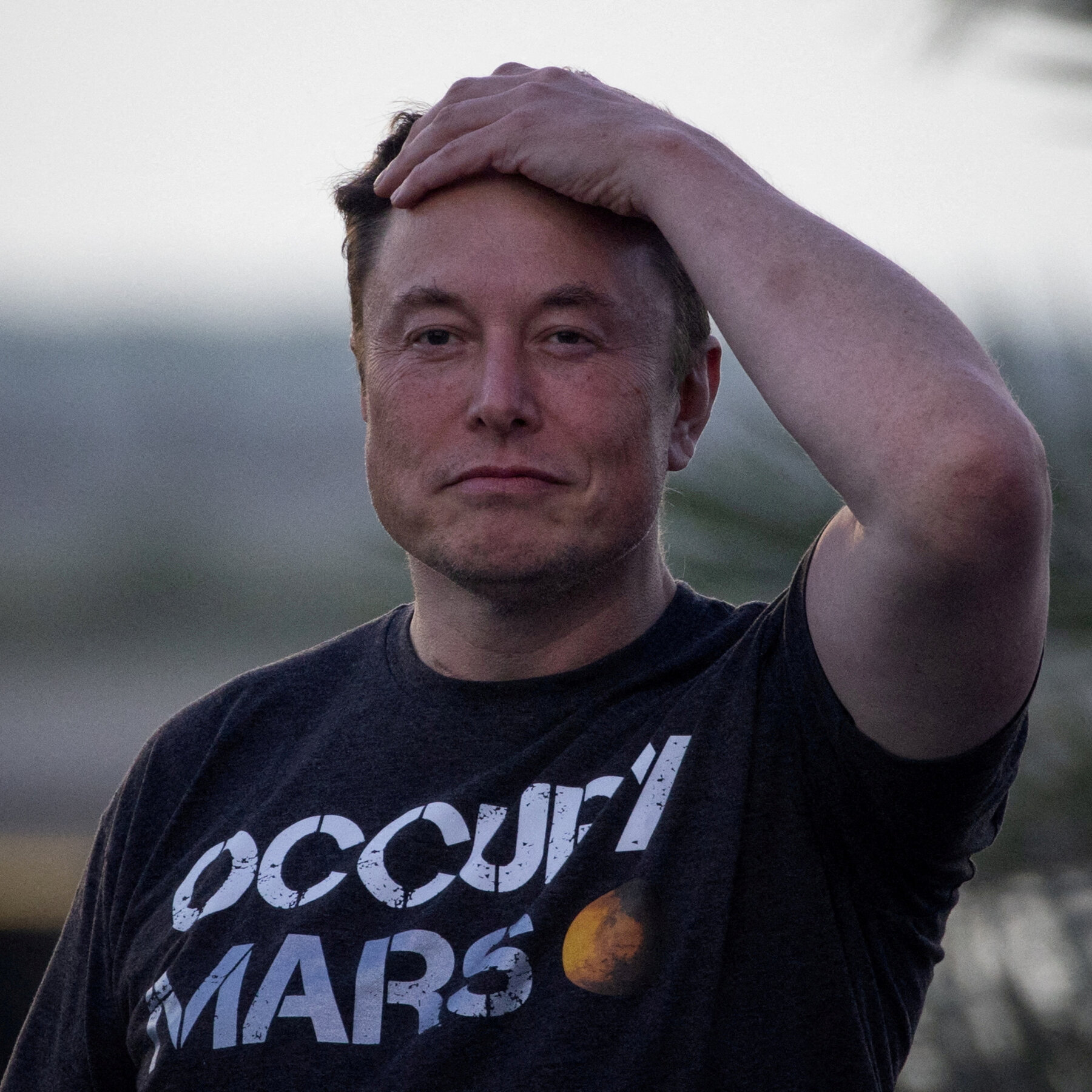You are currently viewing Elon Musk Becomes World’s First Trillionaire as SpaceX Stock Begins Trading
