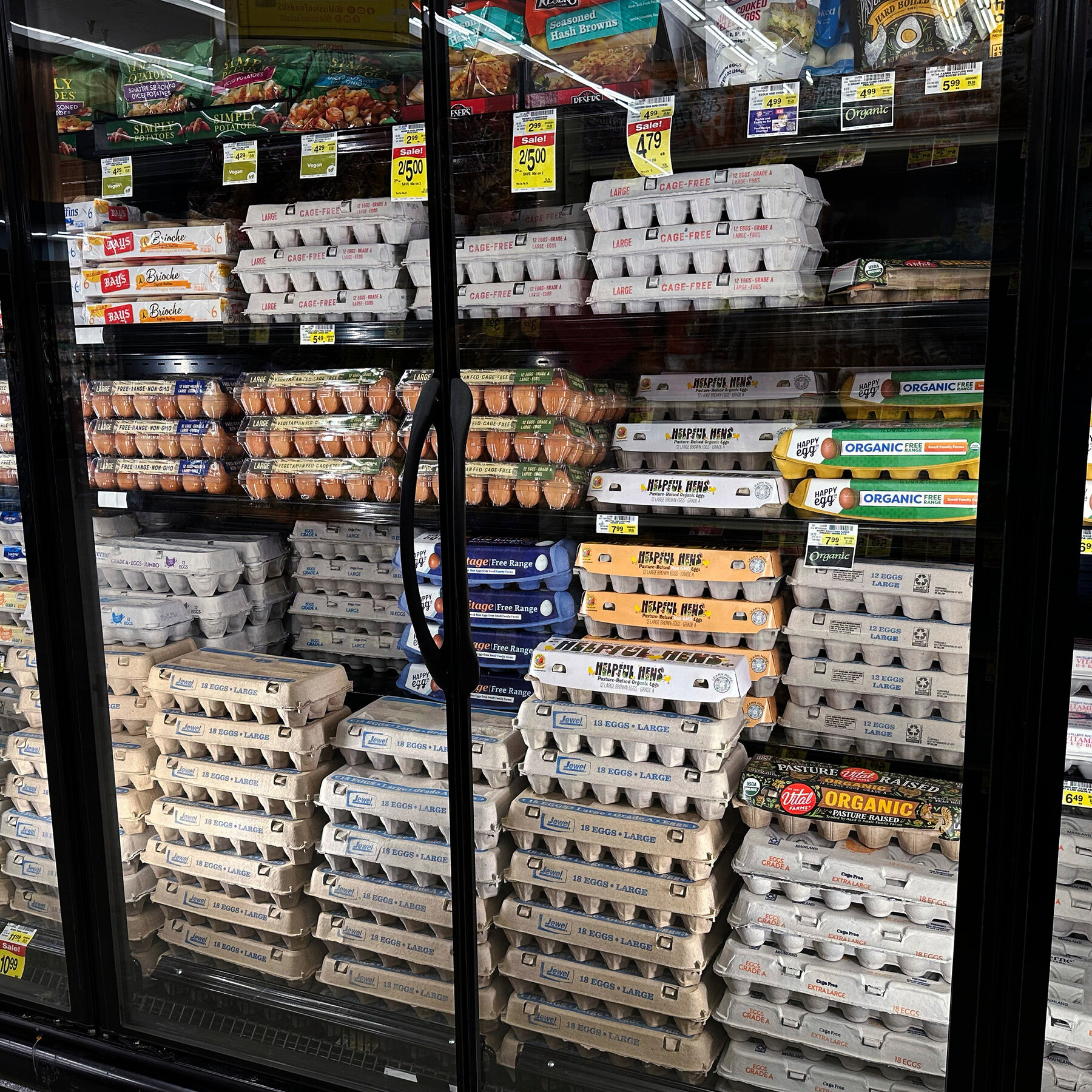 You are currently viewing Egg Prices Are Way Down, but That’s Hurting Farmers