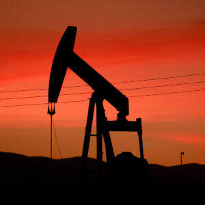 Read more about the article Markets Rise as U.S. and Iran Exchange Fire but Keep Talking