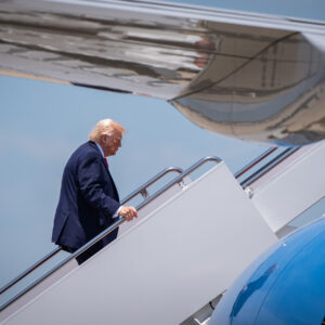 Read more about the article Trump Eyes a Piece of A.I. Giants