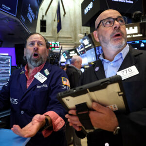 Read more about the article Oil Prices Ease as Iran and Israel Halt Strikes