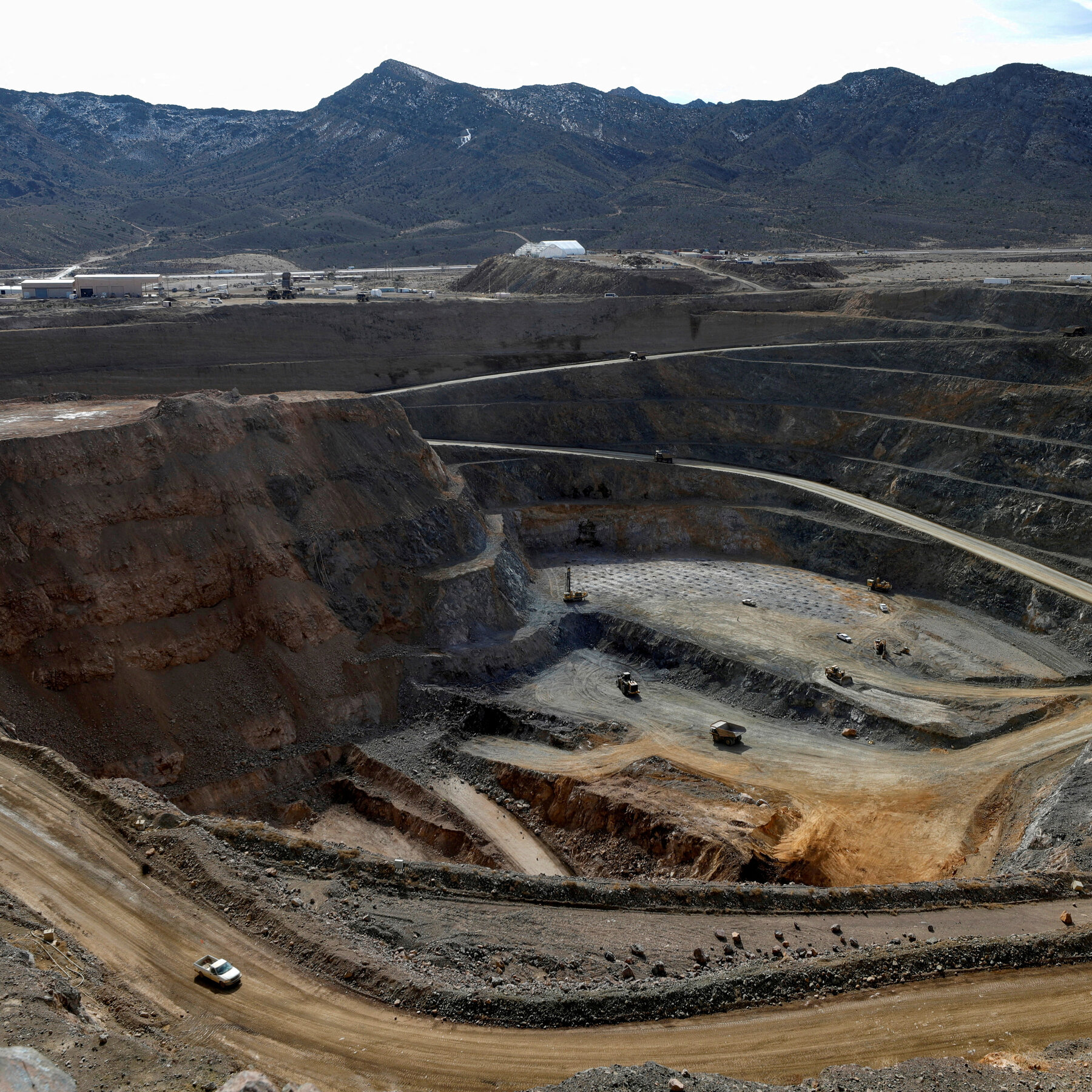 You are currently viewing China Tightens Rare Earth Grip on U.S. Firms, Threatening Trade Clash