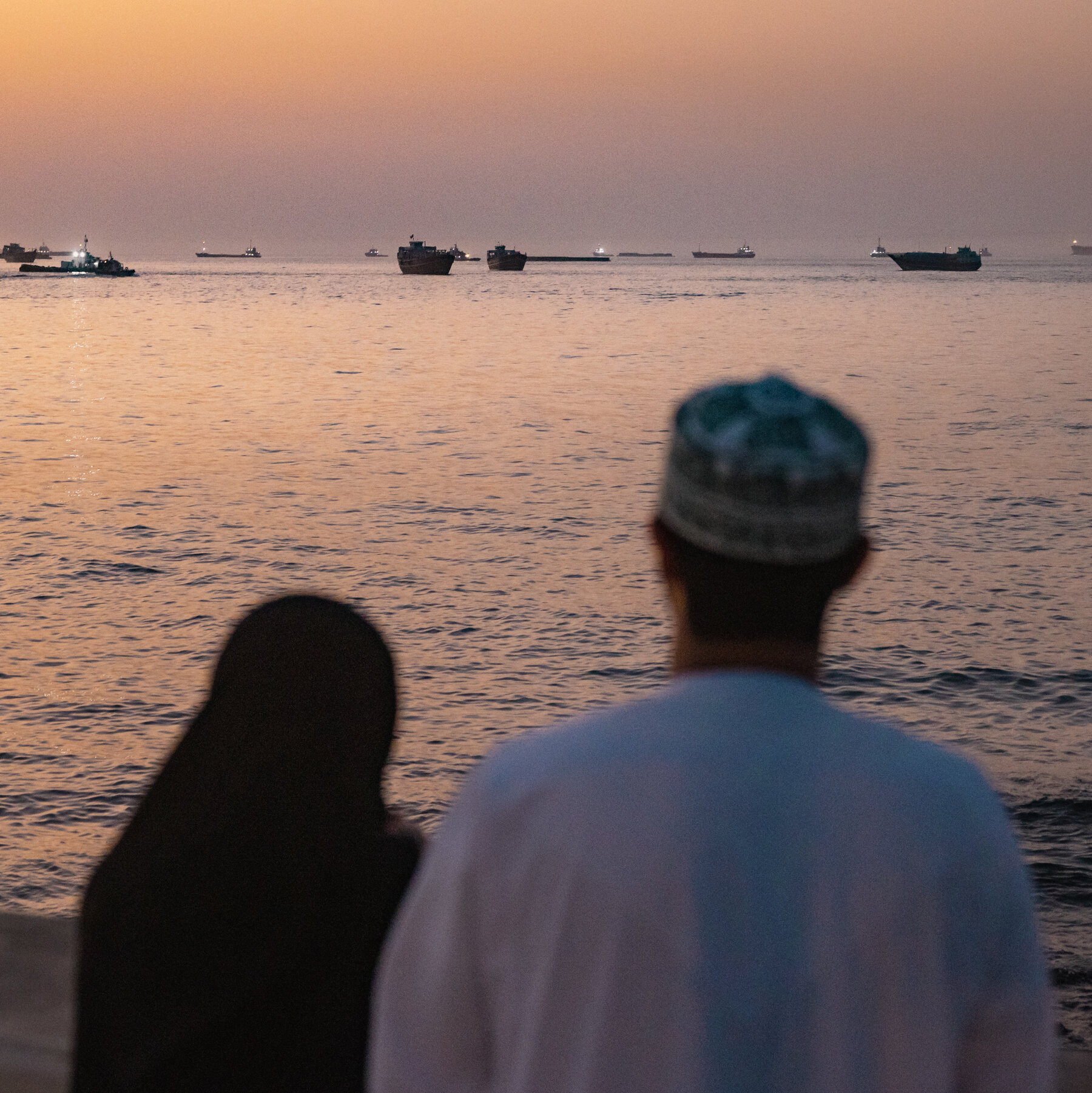 You are currently viewing Oil Prices Fall Toward Prewar Levels as Gulf Shipping Resumes