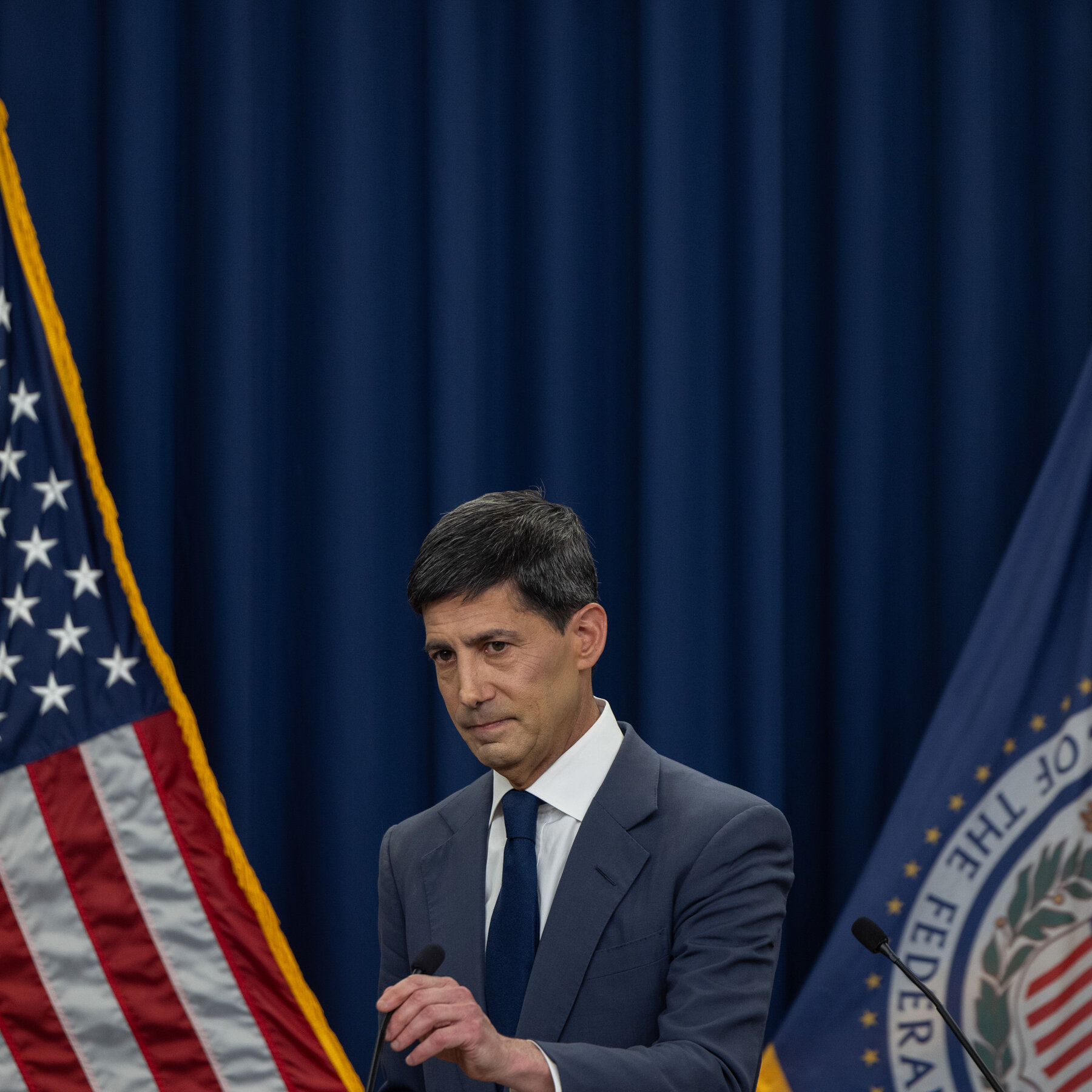 Read more about the article At Warsh’s First Fed Meeting, Some Officials Signaled Support for Raising Interest Rates