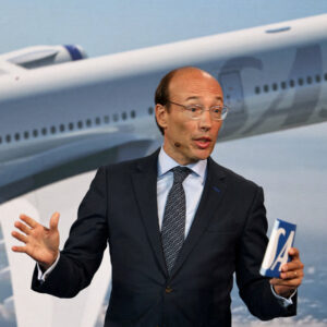 Read more about the article Air Canada Chooses Anko van der Werff, Who Speaks French, as CEO After Language Backlash