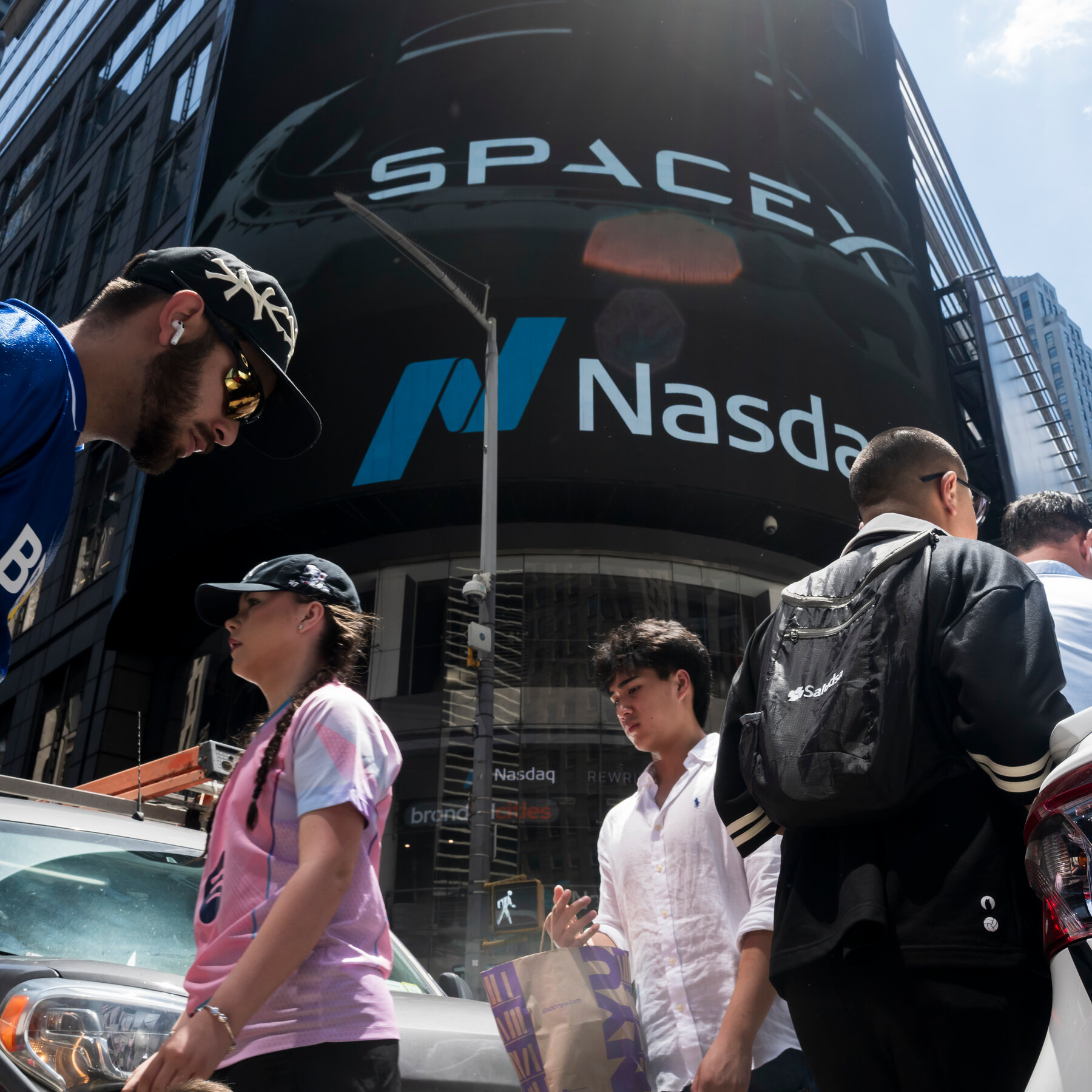 You are currently viewing A $3.2 Trillion Deal-Making Frenzy Is Spurred by the A.I. Economy