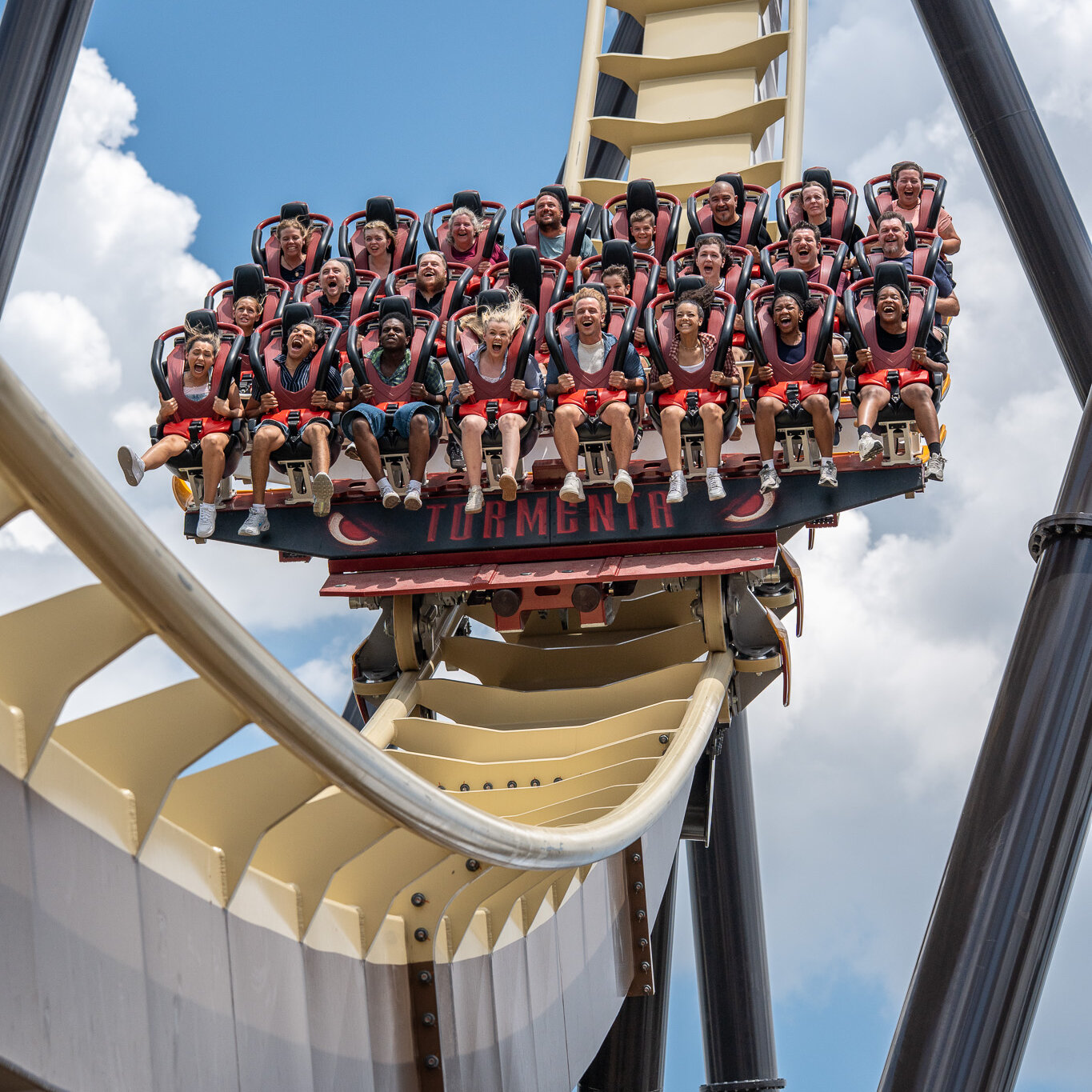 Read more about the article 5 New Roller Coasters to Make You Scream This Summer